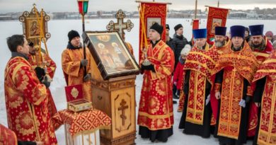 В Воткинске почтили память священномученика Николая и мученицы Варвары