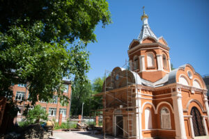 14 августа в Ижевске состоится крестный ход, освящение Крестовоздвиженского храма и ярмарка мёда