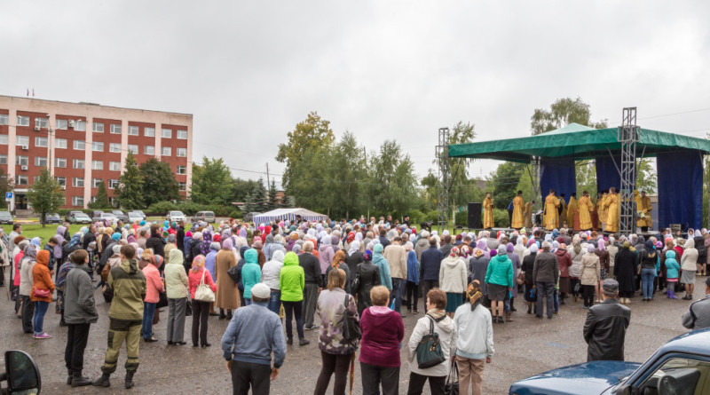 В Можге, в День Города состоялась Литургия под открытым небом