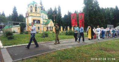 Крестный ход в День Крещения Руси в Индустриальном р-не Ижевска