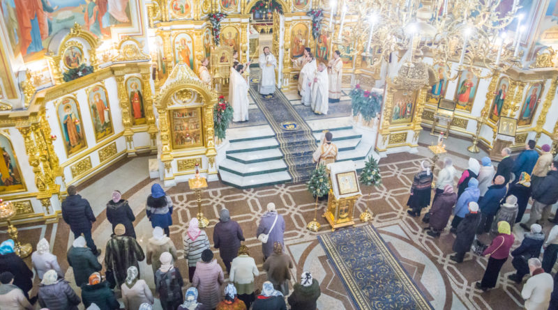 Архипастырское служение в Рождественский сочельник