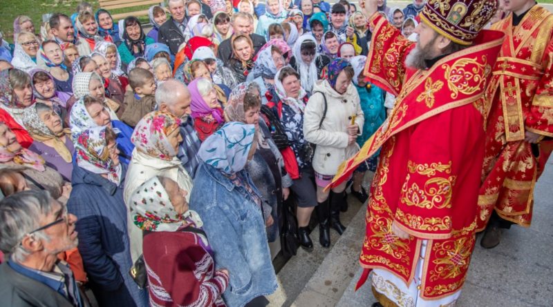 В Неделю Антипасхи митрополит Викторин посетил Храм Воскресения Христова с. Кизнер