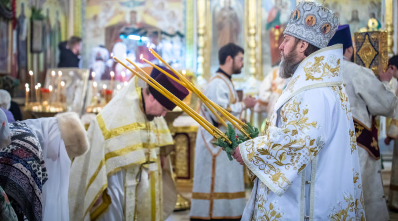 На третий день после Рождества митр. Викторин посетил Свято-Троицкий собор