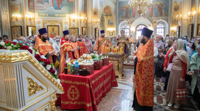 Заупокойное богослужение в день Радоницы