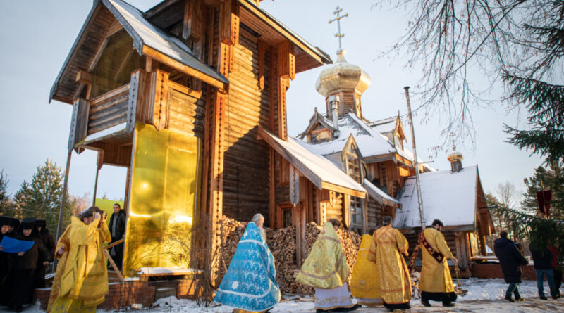 Совершено великое освящение Покровского храма в с. Каменное Заделье