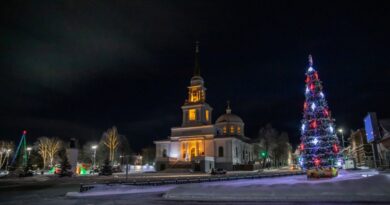 В Крещенский Сочельник митр. Викторин совершил богослужение в Благовещенском соборе г. Воткинска